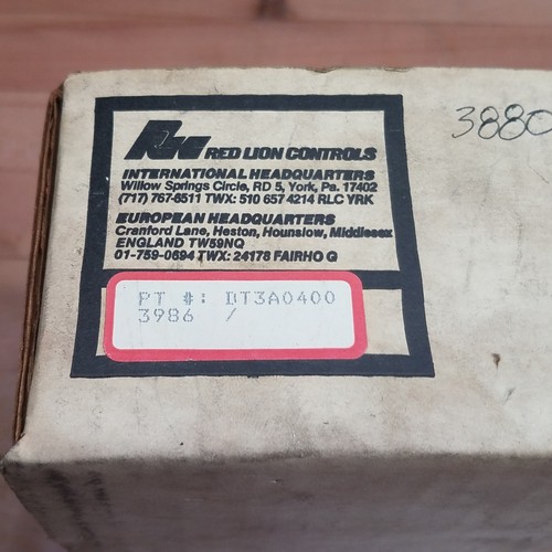 Red Lion Controls DT3A0400 Display, 4 Digit, LED, 115VAC, 50/60Hz - NEW - Picture 4 of 5