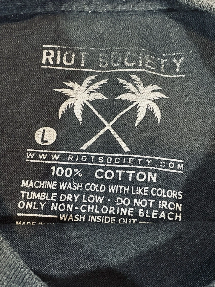 Halloween Película Riot Society Hombre’s Grande Negro Camiseta Terror I’ll Pray For You Foto 4 de 4