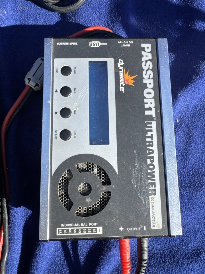 Dynamite RC Vehicle Power Supply And Passport DC Charger Combo - Image 3 of 4