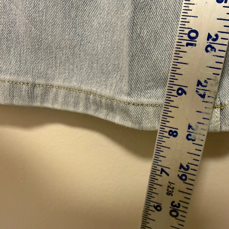 Halara Women's XL Petite Light Wash Straight Leg Denim Jeans Casual Comfort - Image 3 of 4