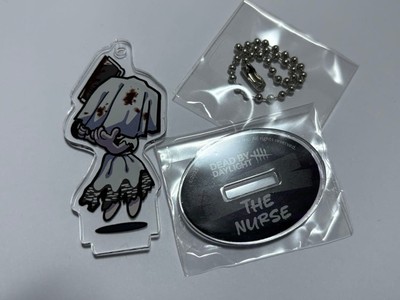 Dead by Daylight dICE Nurse Acrylständer mit Kugelkette
