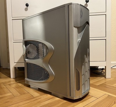 Thermaltake Shark Aluminium PC Gehäuse RETRO Gaming Computer