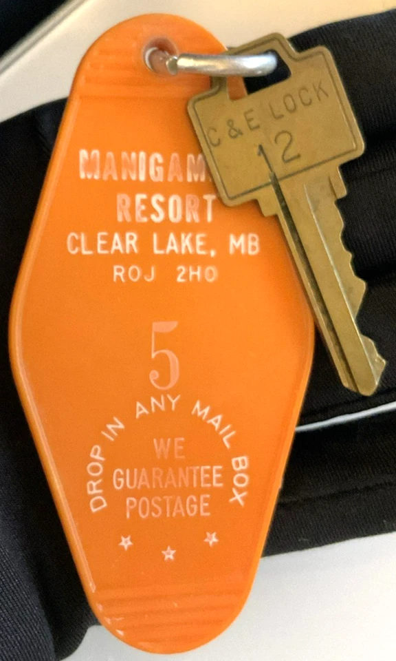 Habitación 5 Manigaming Resort Llave y Llavero Clear Lake Manitoba Canadá Hotel Motel Foto 3 de 3