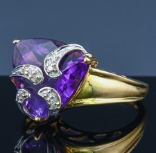 BEAUTIFUL VINTAGE 10K GOLD TRILLION CUT AMETHYST & DIAMOND COCKTAIL RING