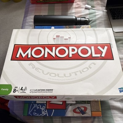 2009 Hasbro Games Monopoly Revolution Family Brettspiel 2 bis 6 Spieler 8+