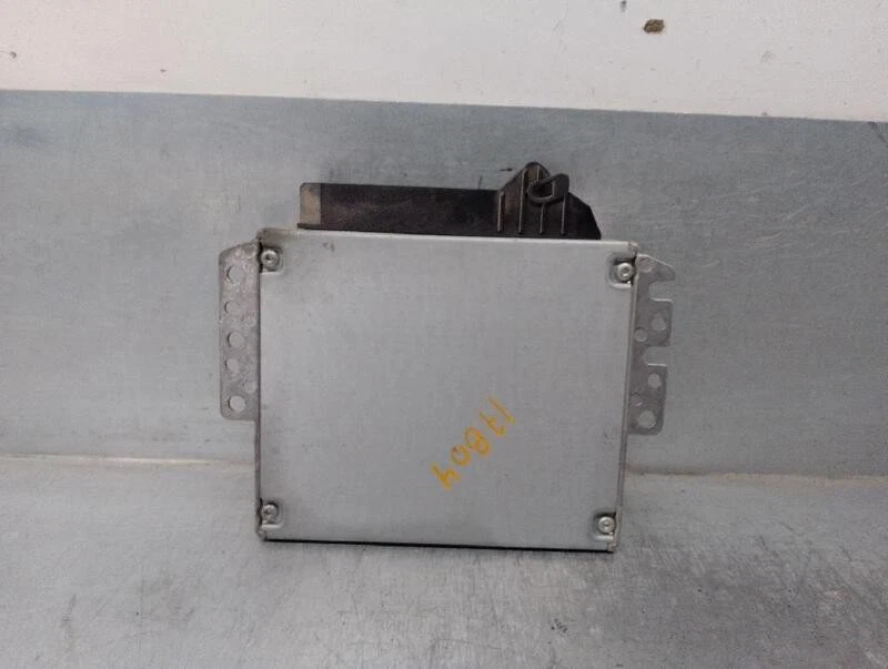 90565947 centralina motore per OPEL OMEGA B 2.0 16V CAT (X 20 XEV 1994 4556160 - Immagine 2 di 3