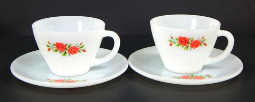 2 VTG ANCHOR HOCKING FIRE KING MILK GLASS RED ROSE COFFEE CUPS & SAUCERS FLORAL