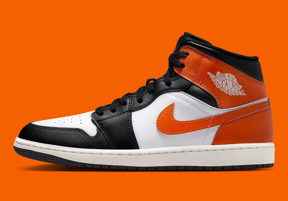Nike Air Jordan 1 Mid Black Toe Starfish Mens Orange Sports