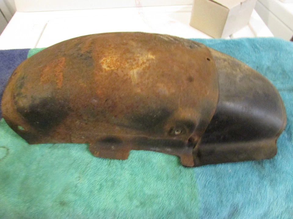 Заднее внутреннее крыло и клапан Suzuki TS 400 TS400 Apache - Изображение 2 из 4