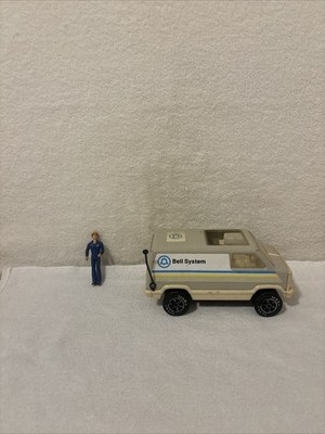 VINTAGE 1979 TONKA Bell System Service Van Truck ( 8 in ) with Figure