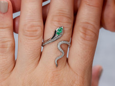 2.50 Ct Simulated Emerald Round Cut Open Bypass Snake Ring 14k White Gold Plated