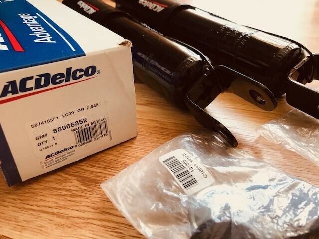 サスペンション ショックアブソーバーリア左ACDELCO GMオリジナルの