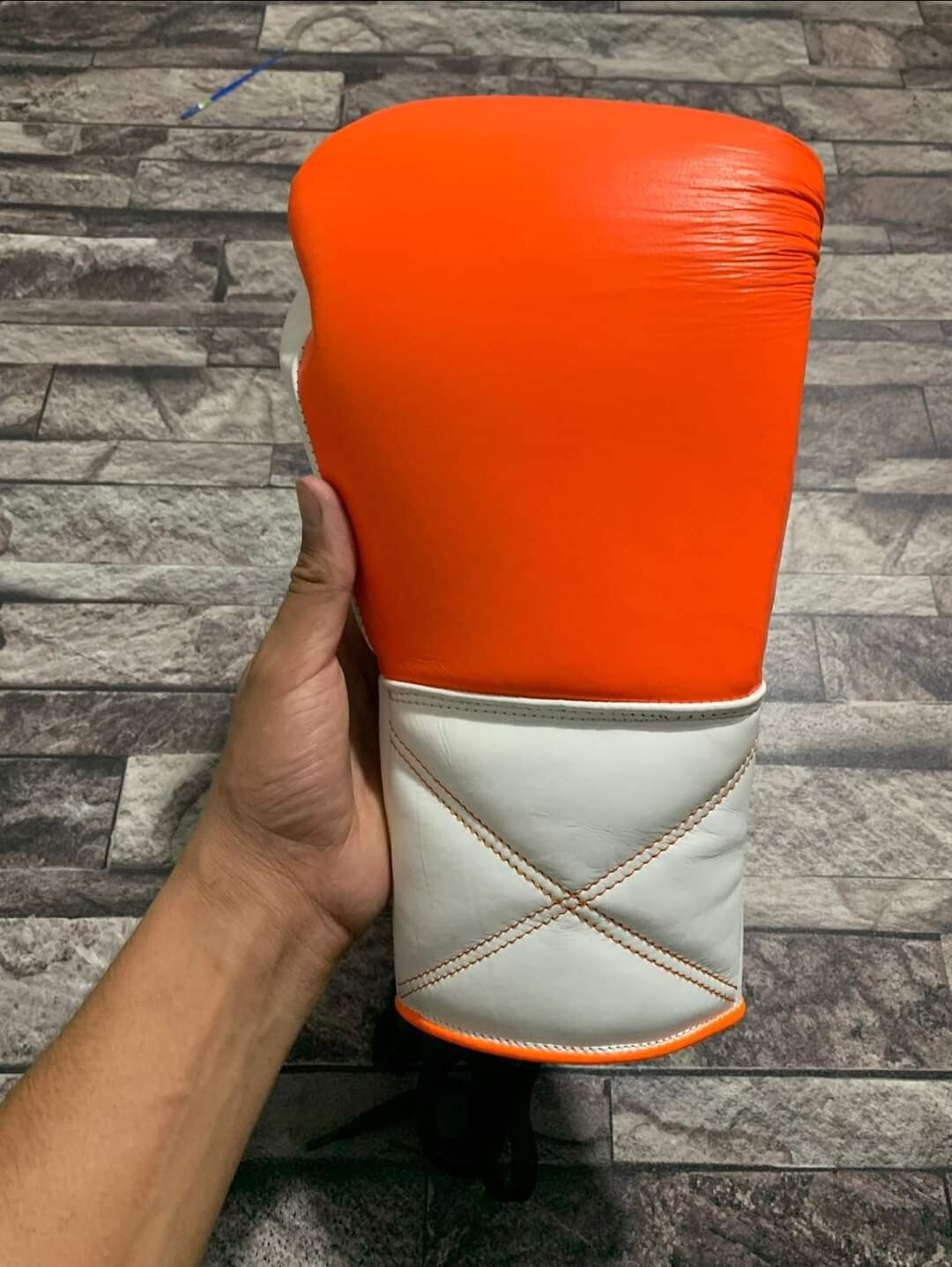 Guantes de Boxeo Elite Naranja Camuflados con Cuero Artificial Premium.
