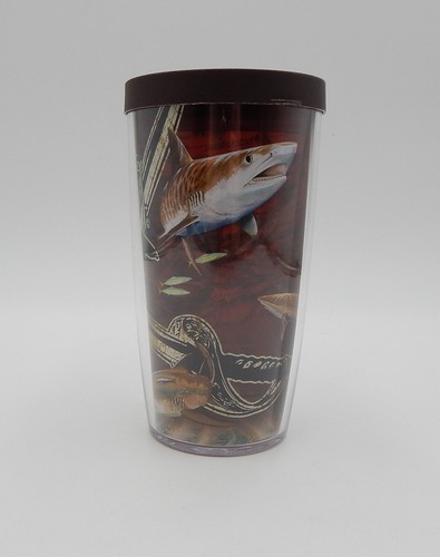 Vaso Guy Harvey 16 OZ Tervis Pirata Calavera Huesos Cruzados Tiburones Océano Náutico - Imagen 2 de 10