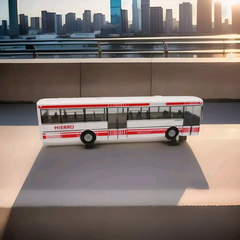 Herpa HO 1:87 Bus Lot Setra S215 SL HIERRO + Helping Hands USA Blue Bus Germany - Image 3 of 4