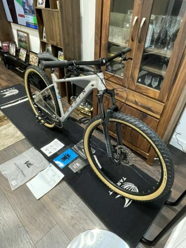 Vélo électrique Formula ECursor Man 2024 - VTT Alu 28", 25km/h, Autonomie 60km