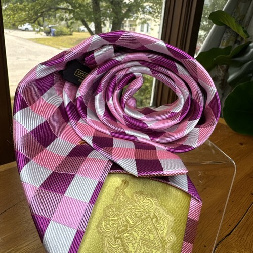 DONALD J. TRUMP Signature Pink Plaid Extra Long 66"L X 3 5/8"W 100% Silk Tie - Picture 5 of 5