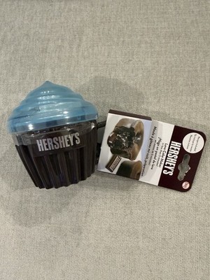 Hershey's Microwaveable Plastic Lava Cake Maker with Blue Lid