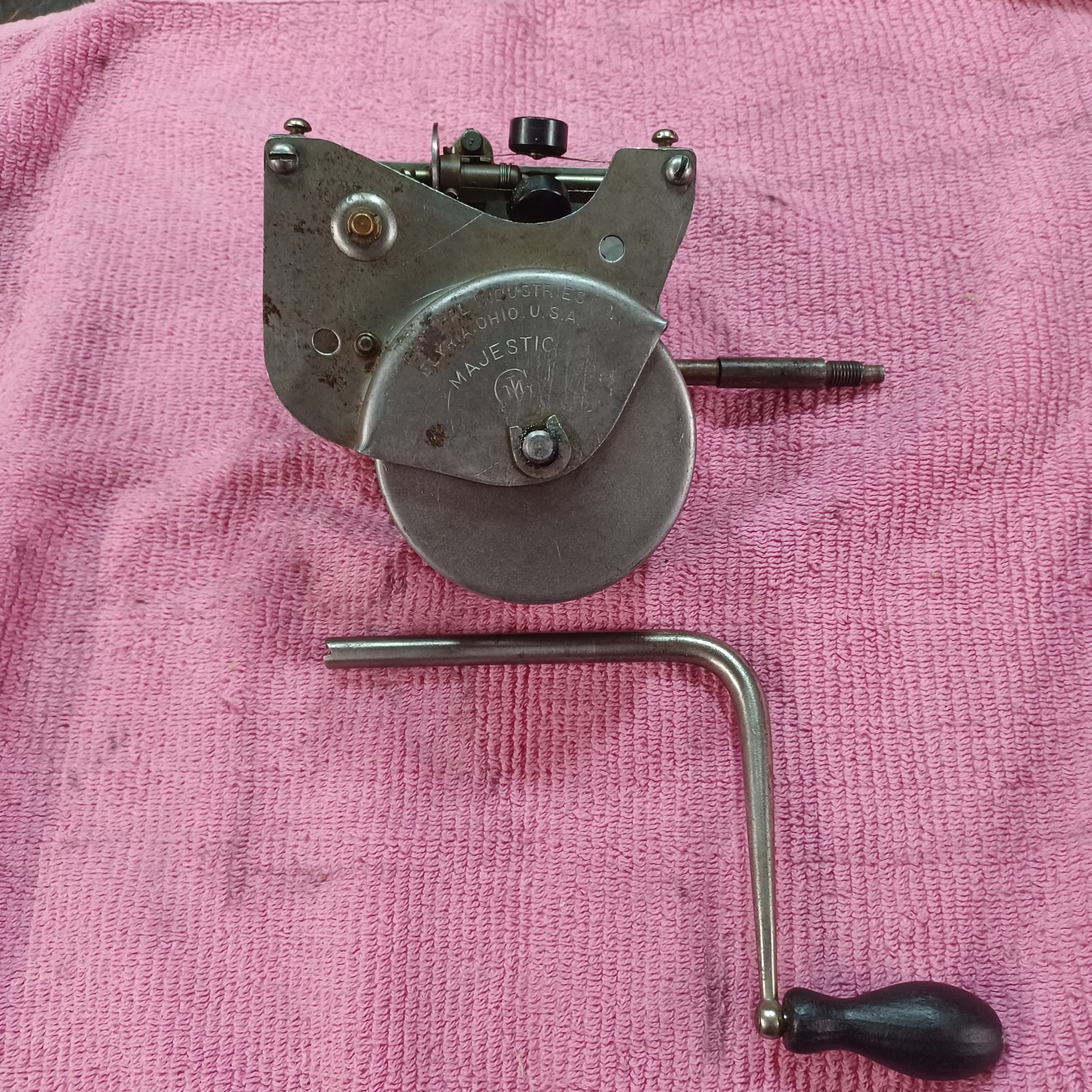 PORTABLE PHONOGRAPH MOTOR 2 SPRING***MOTOR REBUILT***