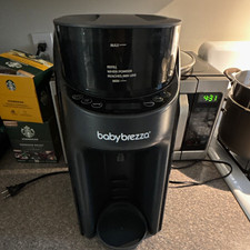 Baby Brezza Formula Pro Advanced Automatic Formula Dispenser, Black (Used Once)
