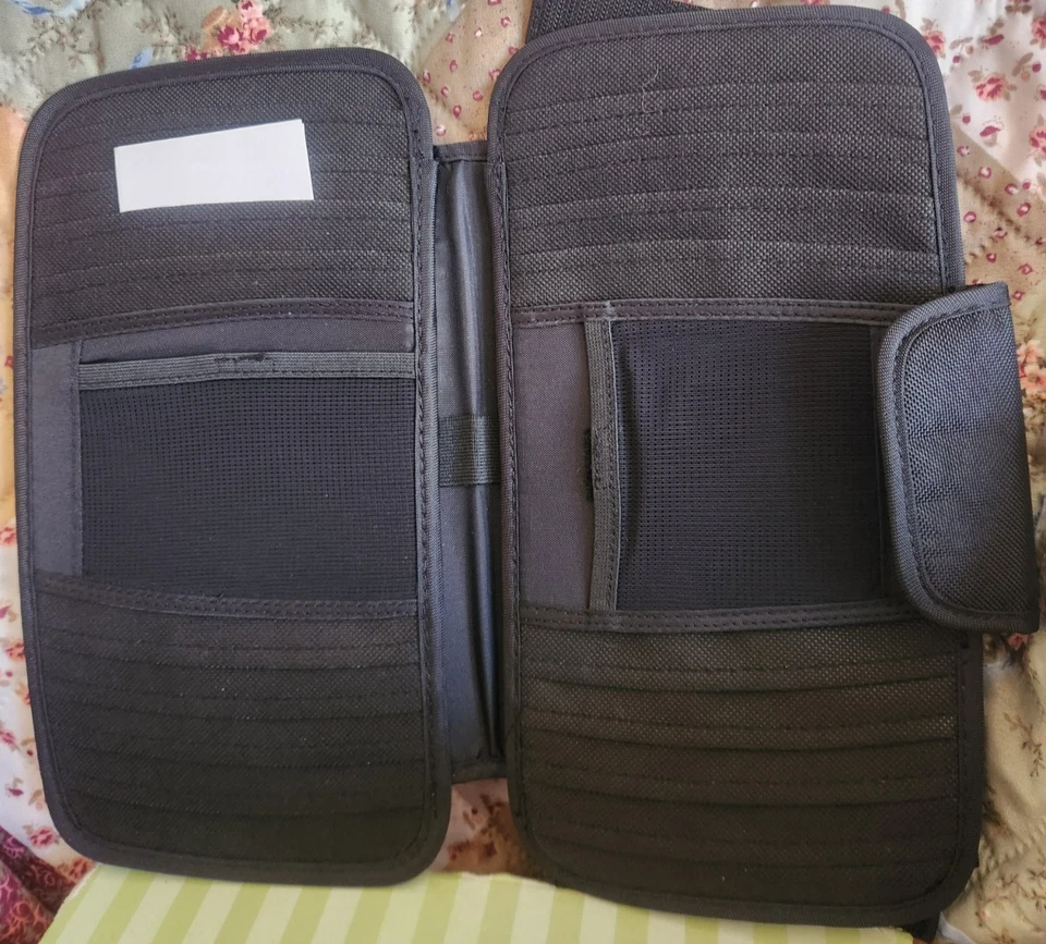 Case Logic CD DVD Blue Ray Holder Black NWT Attach To Car Truck Visor - Image 3 of 4