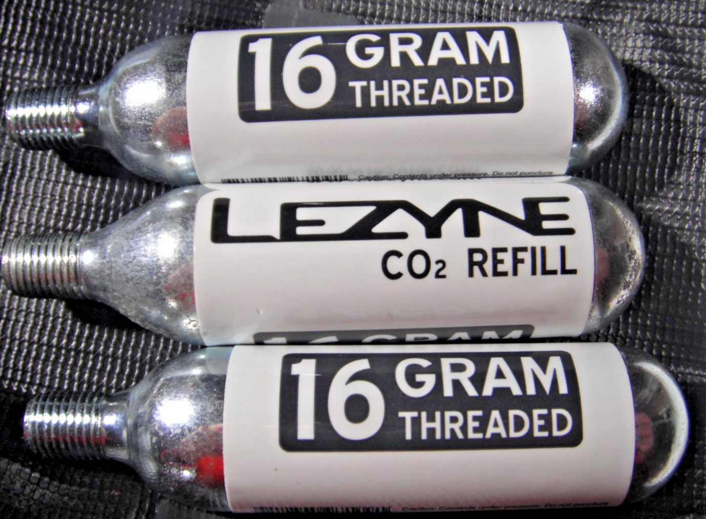 LEZYNE Three CO2 REFILLS In Bag With ADAPTER Bike Tyre Air C