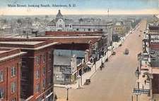 ABERDEEN, SD ~ MAIN ST LOOKING SOUTH, Pub. by BLOOM BROTHERS #7863, used 1910s