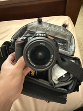 Nikon D3200 Digital SLR 24.2MP Camera 18-55mm Lens Built-in Flash Bag