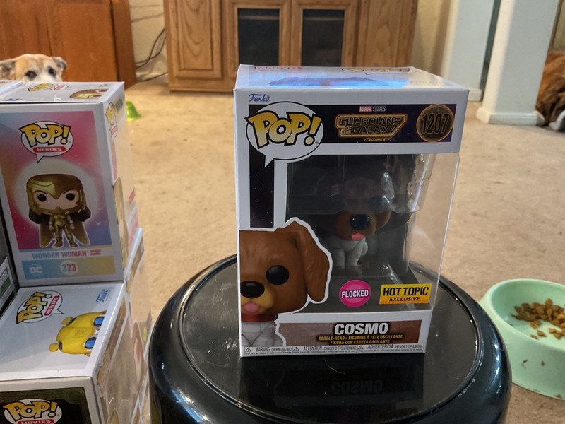 Funko Pop Guardians Of The Galaxy Cosmo 1207 Flocked Hot Topic Exclusive