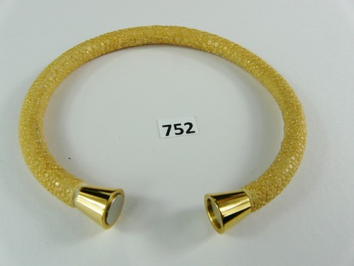 752) Pulsera de cuero de rayas con cierre magnético - Imagen 5 de 6