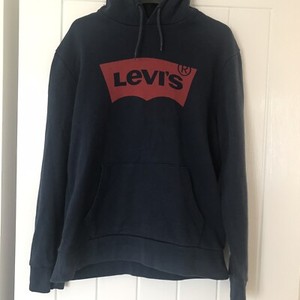 red levi jumper
