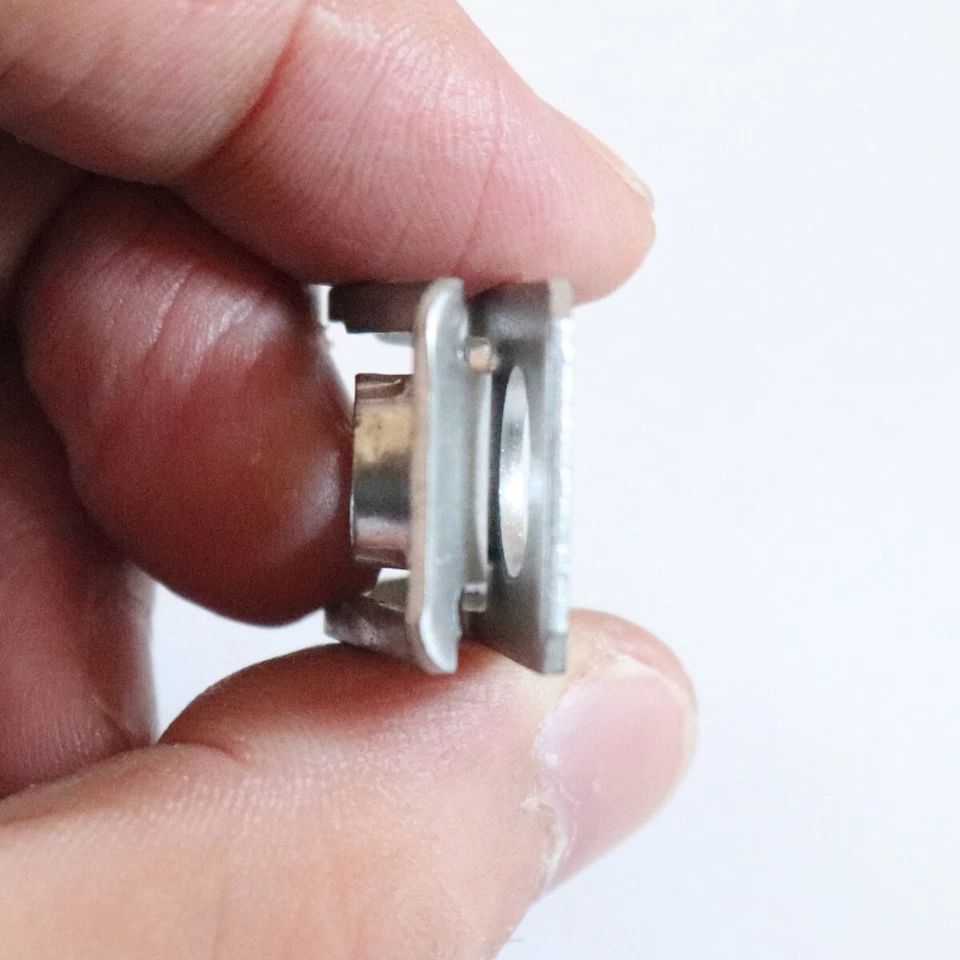 NEW 5pcs Genuine For Mercedes Spring-Thread Nut 0049941845 — 第 3/4 张图片