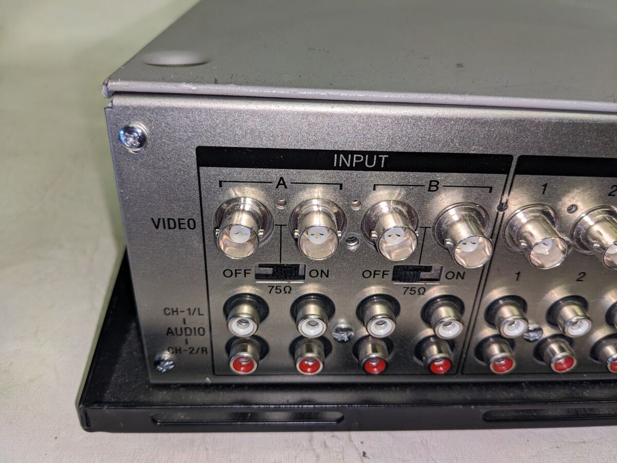 s-l1200.jpg s-l1200.jpg