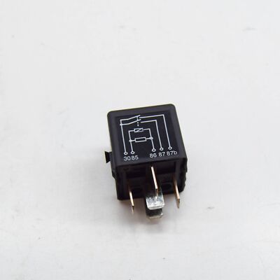 NEW BMW 5 E34 3.0I RELAY 61361388364 GENUINE