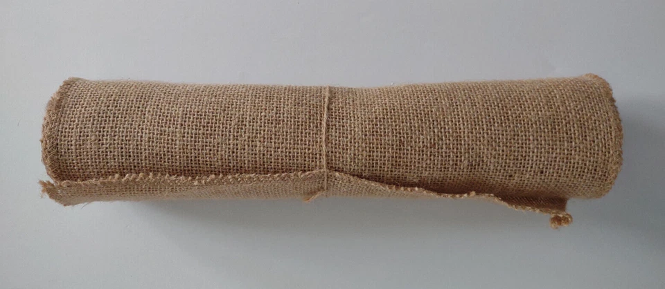 NWT 12 inch x 10 foot rolled burlap runner fabric Wedding party decor rustic - Image 4 of 4