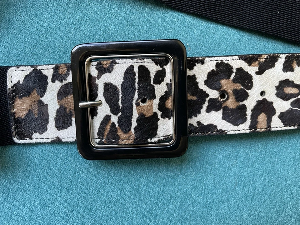 Cinturón de piel texturizada con estampado de leopardo animal Nine West L-XL elástico 2025 moda usado Foto 2 de 4