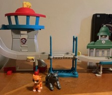 Paw Patrol Cat Pack Adventure Bay Playset Spin Master Read