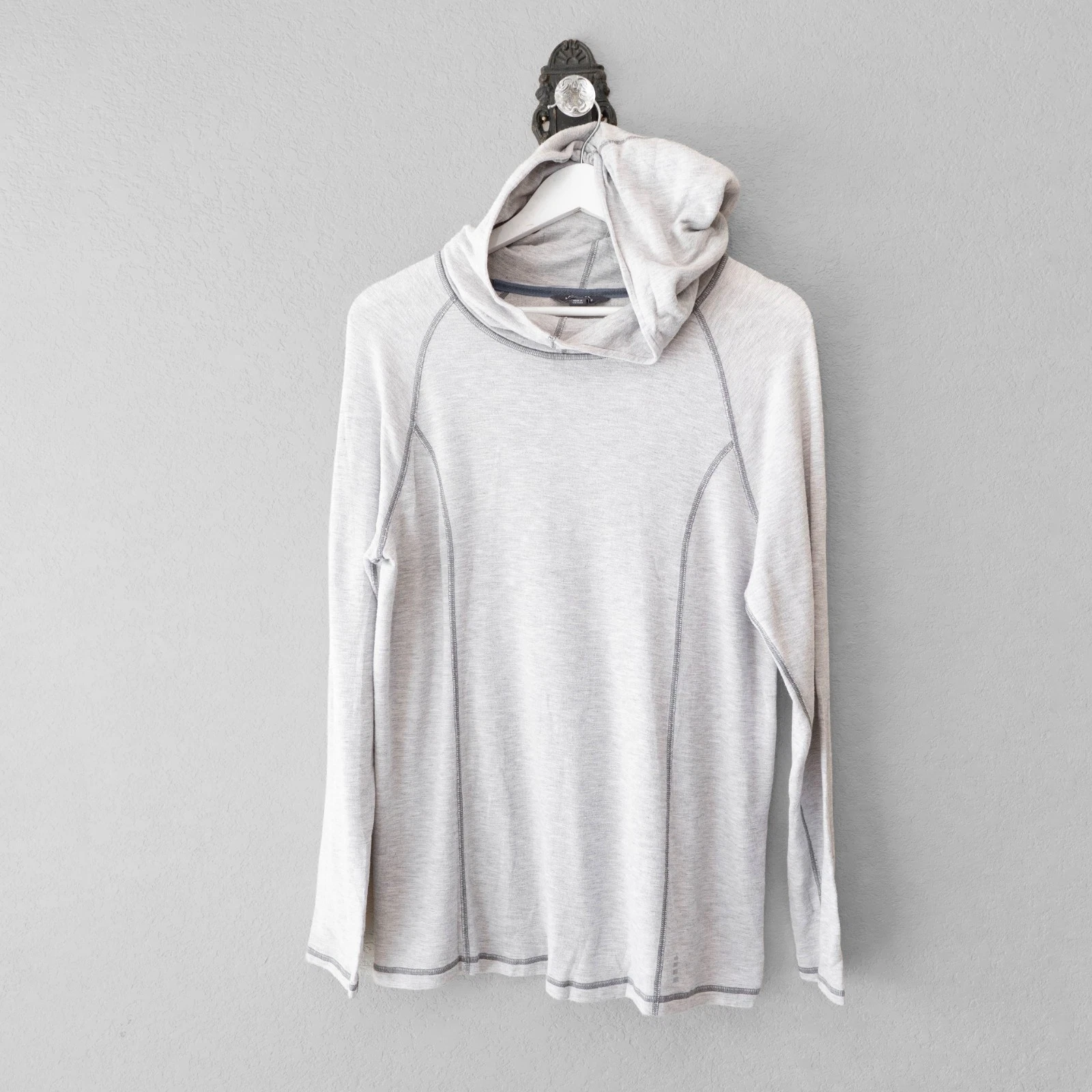 Lands End Gray Lightweight Hoodie Medium 10-12 Hooded Top Long Sleeve Athleisure