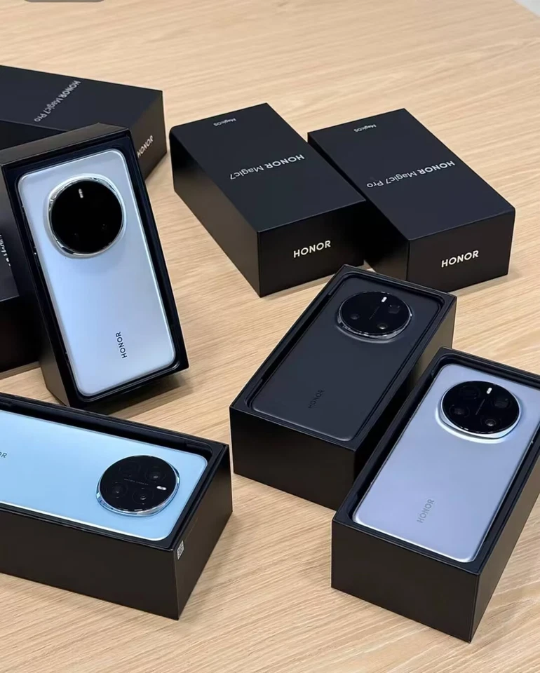 Huawei Honor Magic7 Pro 6.8" 5G 200MP 5850mAh Snapdragon  Android Unlocked - Image 4 of 4