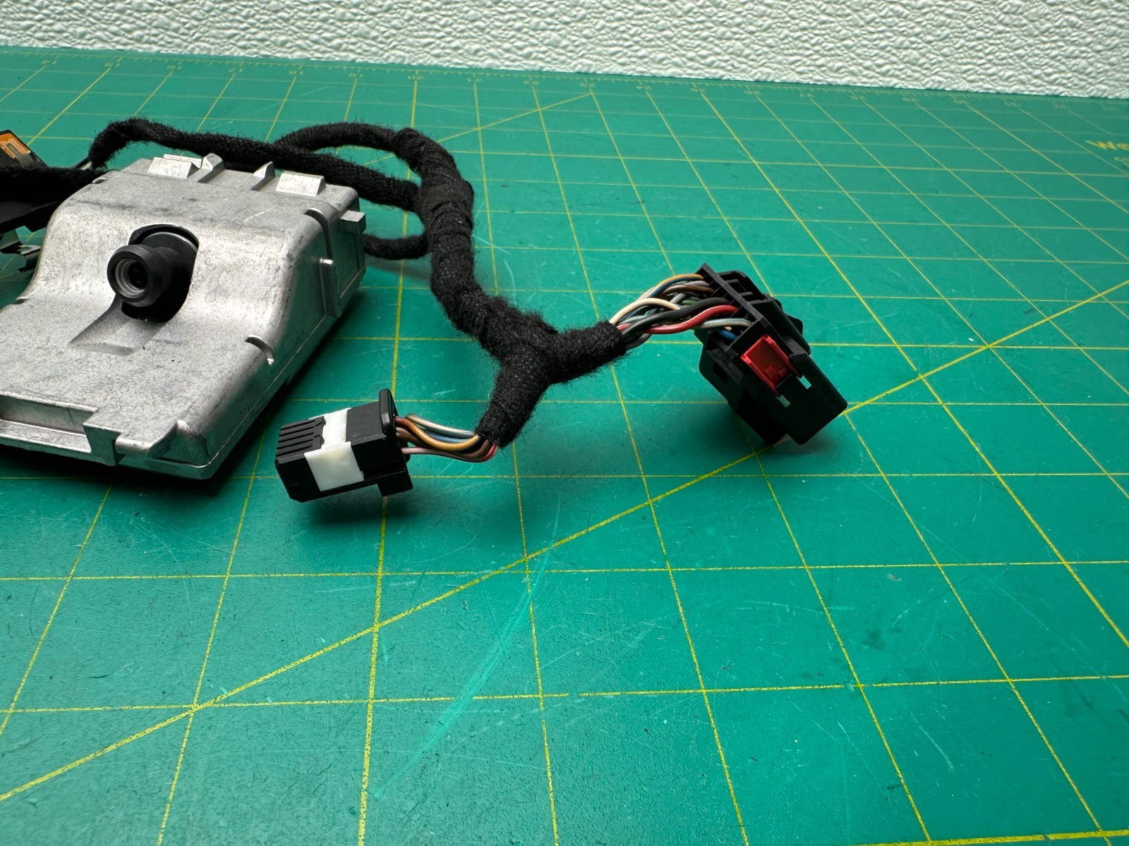 17-18 MASERATI GHIBLI - WINDSHIELD LANE ASSIST CAMERA MODULE W/ RAIN SENSOR OEM