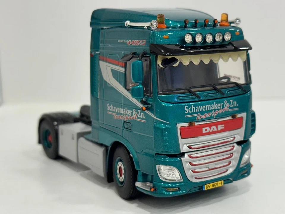 WSI truck models, DAF XF SPACE CAB 4X2 ,SCHAVEMAKER & ZN. TRANSPORT - Image 2 of 4