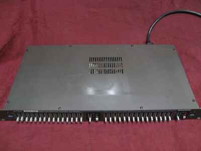 Samson E30, 2/3 Octave Stereo 15 Band Graphic Equalizer, Eq, Rack