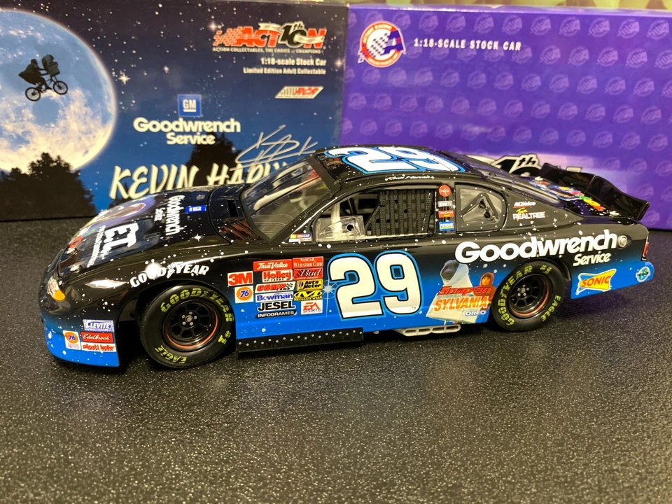 ACTION KEVIN HARVICK #29 GOODWRENCH SERVICE PLUS / ET 2002 MONTE CARLO 1:18 - Image 3 of 4