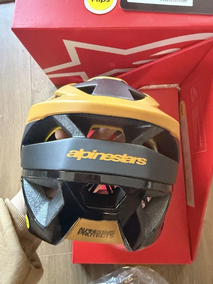 Alpinestars Enduro MTB-Helm Vector Tech Zeal - Schwarz-Gold, 55-59cm, MIPS - Bild 3 von 4