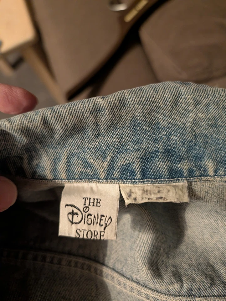 Chaqueta vaquera bordada vintage años 80-90 Disney Store Mickey Mouse & Friends Foto 4 de 4