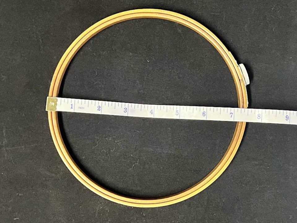 Vintage 7” Queen Wood Felt Lined Embroidery Hoop Tension Wheel Dial USA - Image 4 of 4