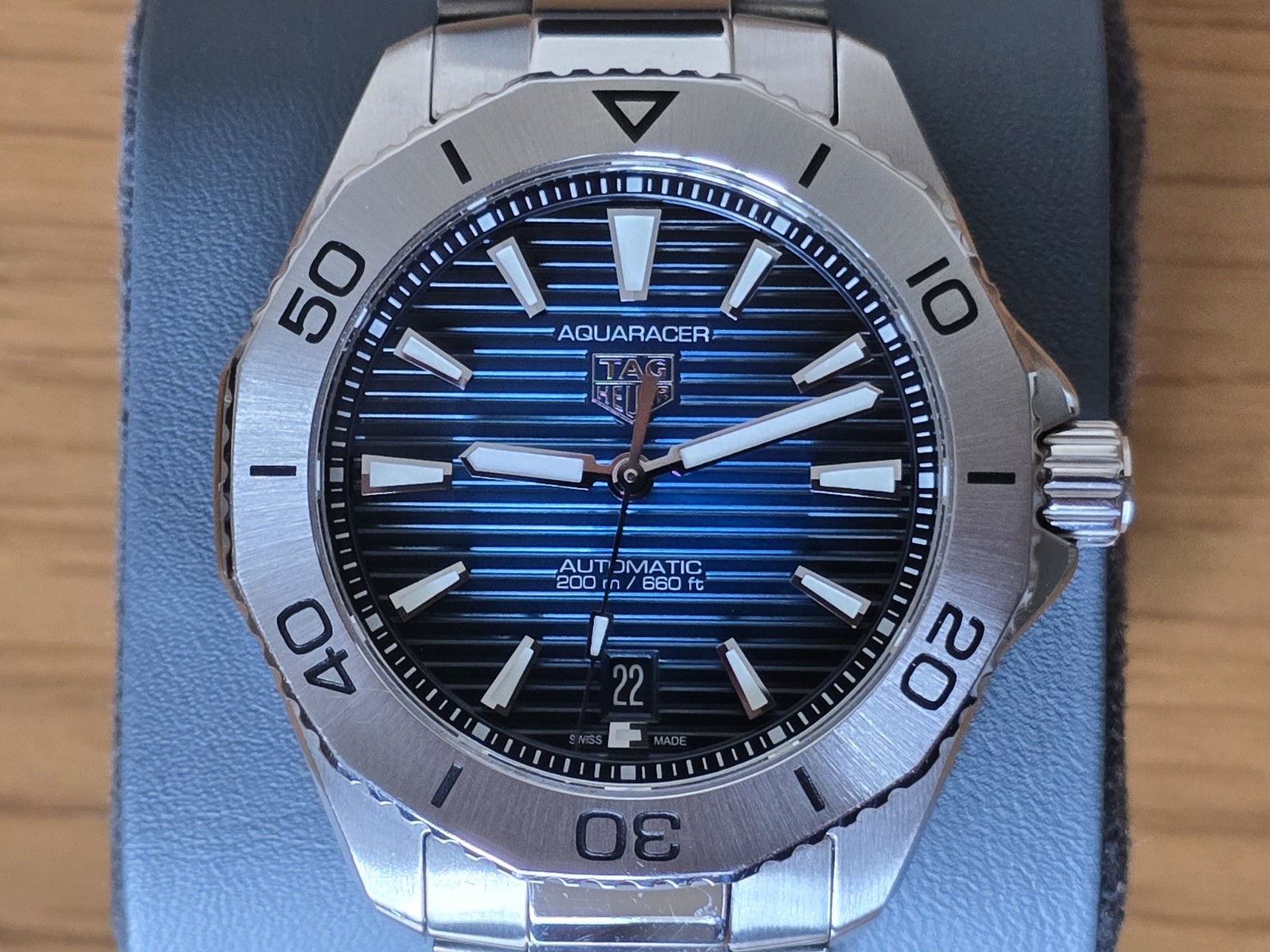 TAG Heuer Aquaracer Professional 200 WBP2111.BA0627 Blue Automatic 40mm