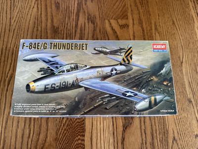 F-84E/G THUNDERJET,  1/72 SCALE MODEL KIT - NIB, With Extras