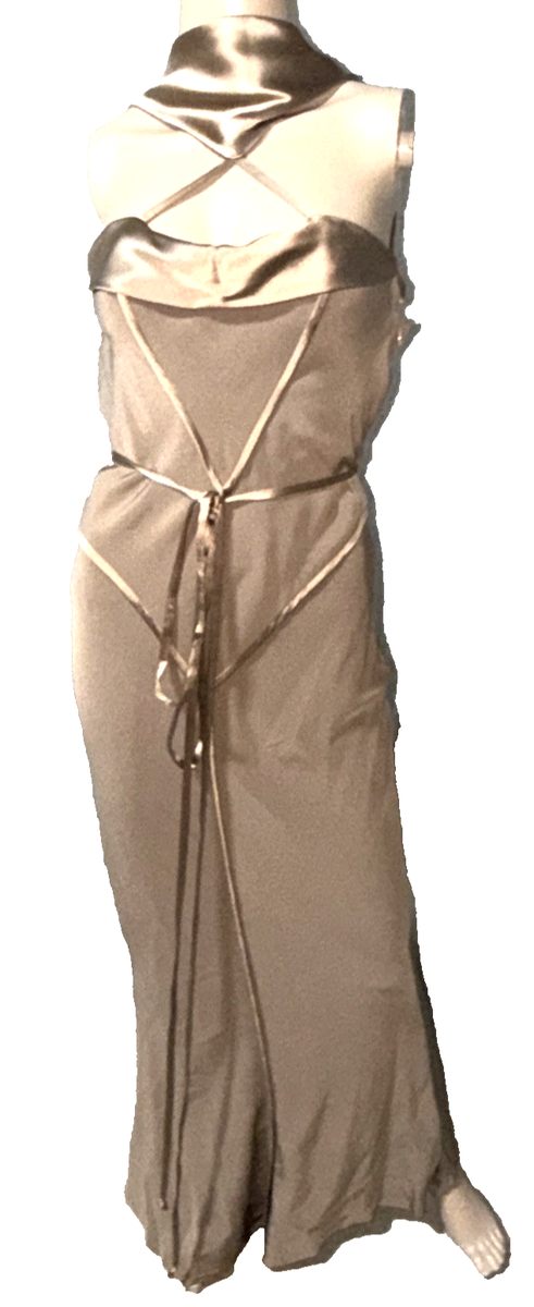 green emerald velvet dress A-LINE SLEEVELESS LAME PLEATING DRESS J. Mendel main image 1