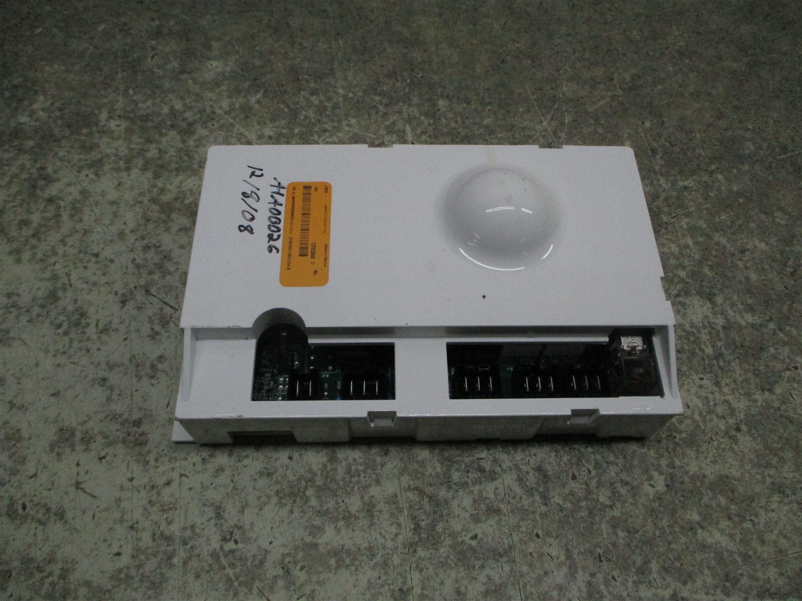 Electrolux Washer Control Board 137032400 with Broken Tab